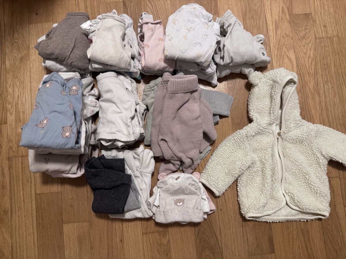 Lotti & Set di vestiti: Newborn-Set 50/56 – Usato da Zürich venduto da MA-SNEAKERS
