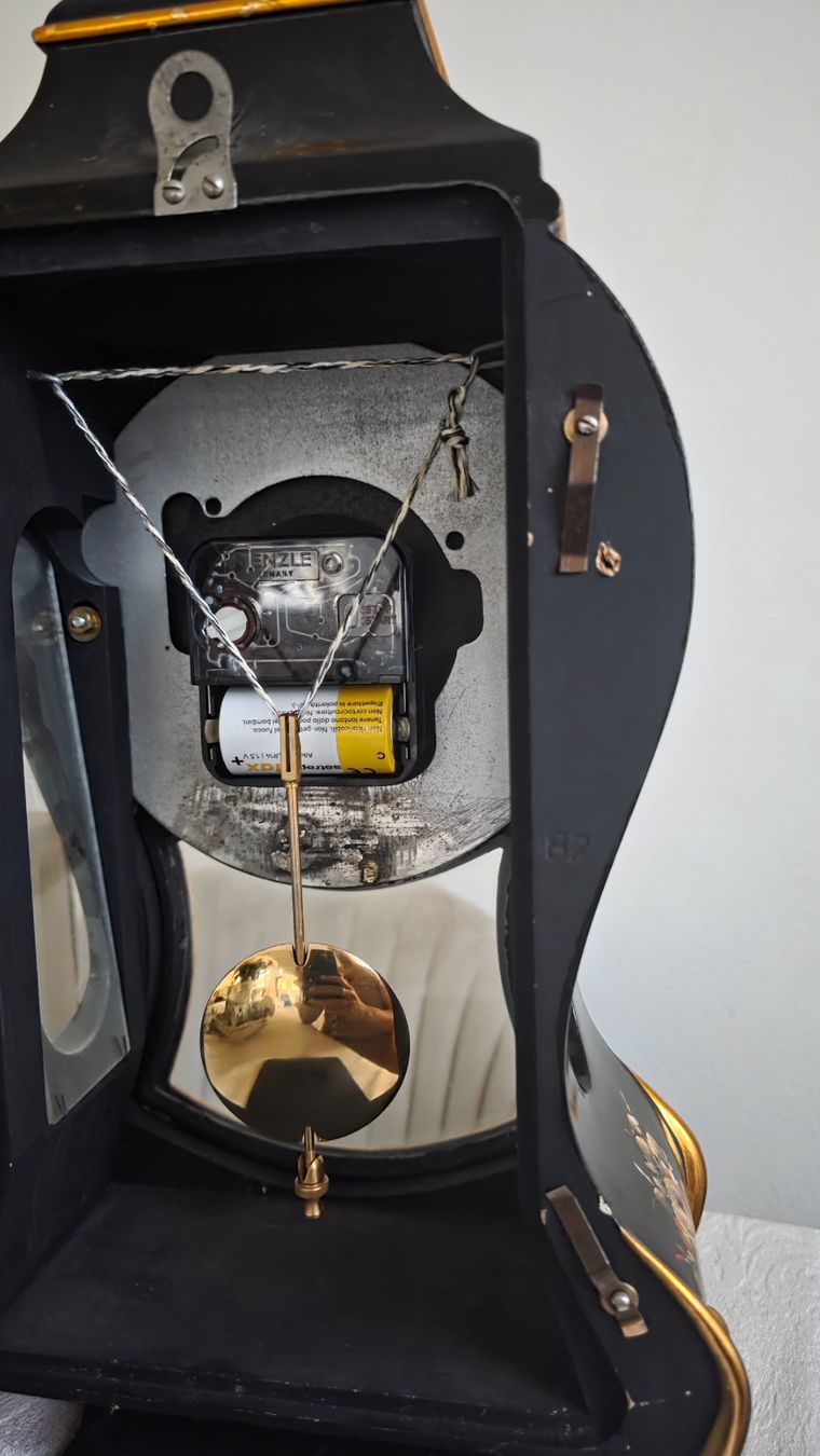 Orologi da terra & Orologi da parete: Schwarze Pendule  mit Werk oder Batterie – Usato da Wittenbach venduto da rose_rosi 5