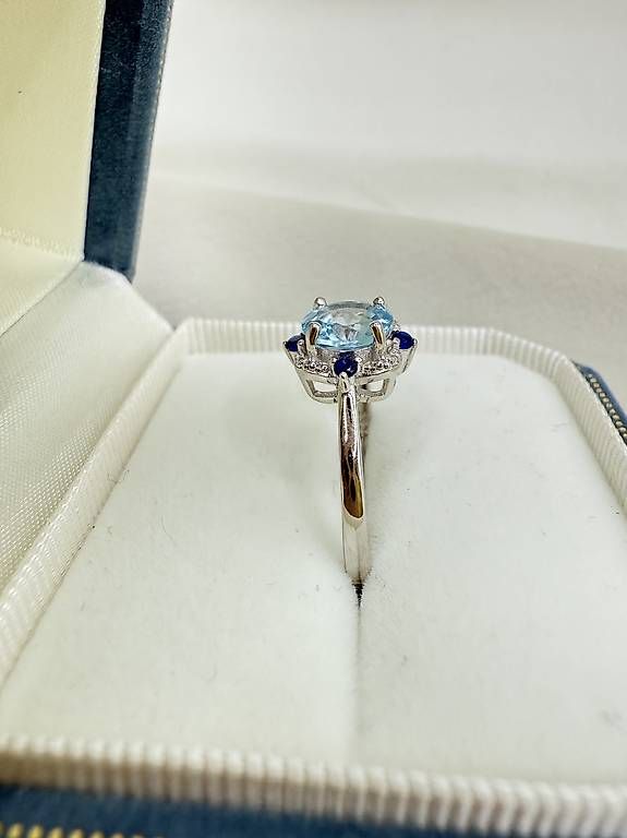 Anelli: Eleganter 925er Silberring mit Sky Blue Topas – Usato da Thalwil venduto da han_2b8c 4