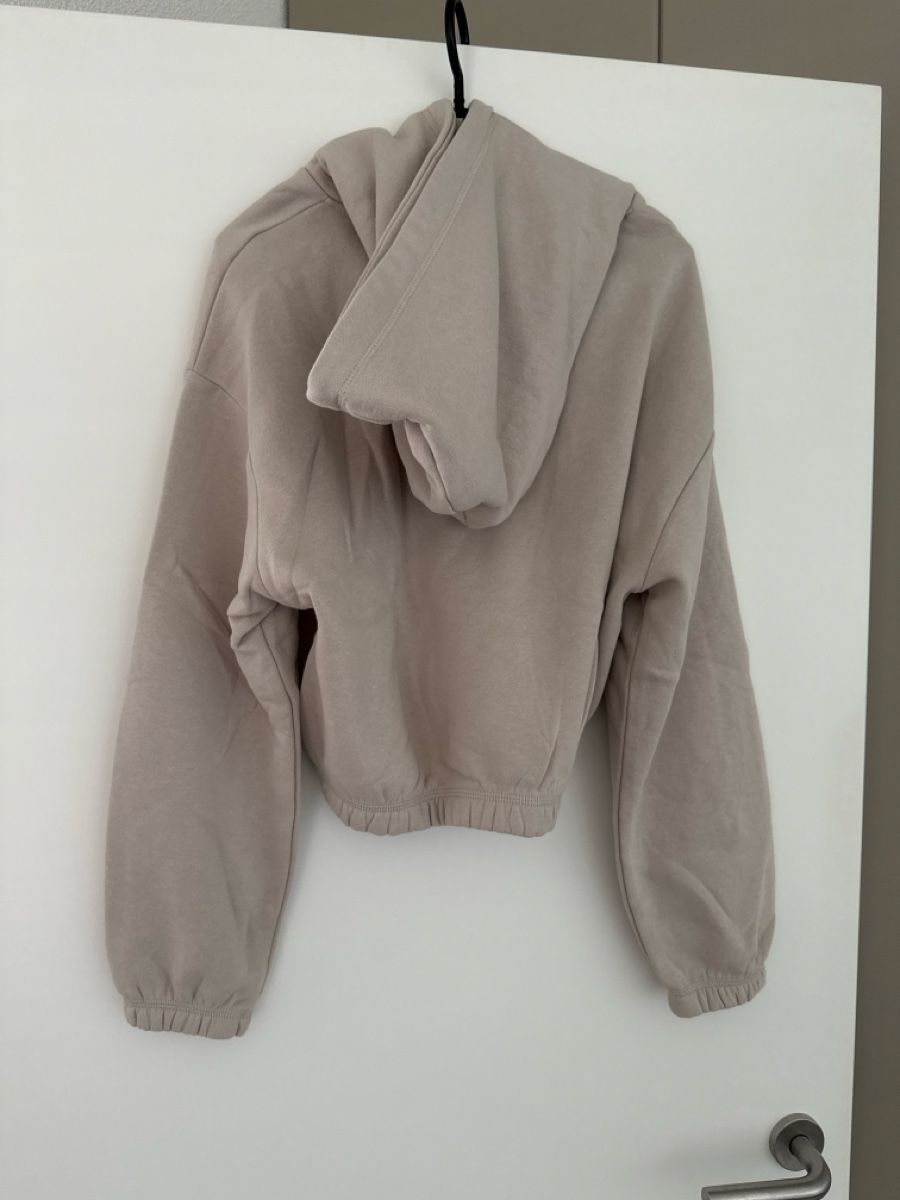 Zara Maglioni & Felpe: Zara Hoodie – Usato da Wettswil venduto da lalinda85 1