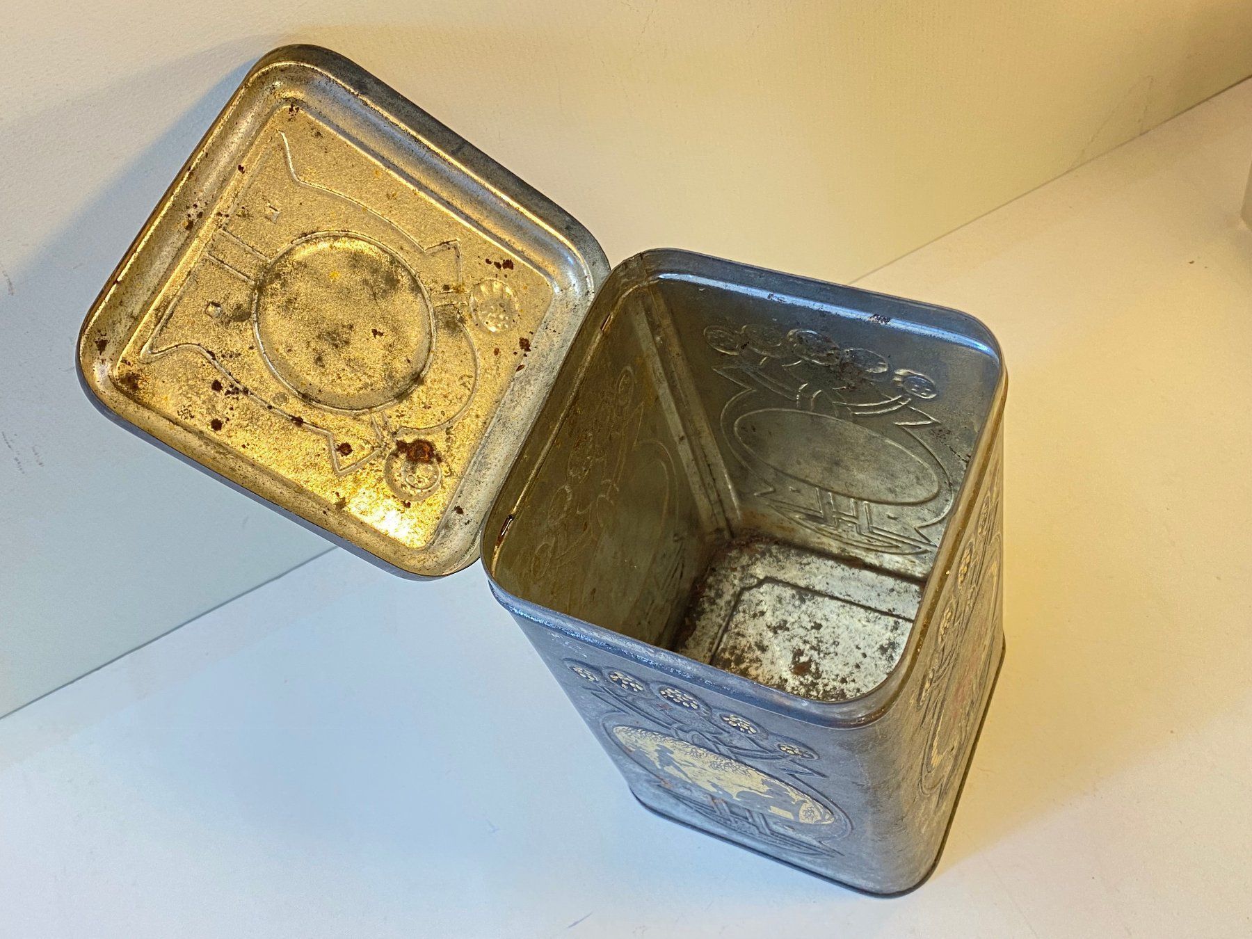 Barattoli: Antike Seltene Blechdose – Usato da Schaffhausen venduto da vintageville 4