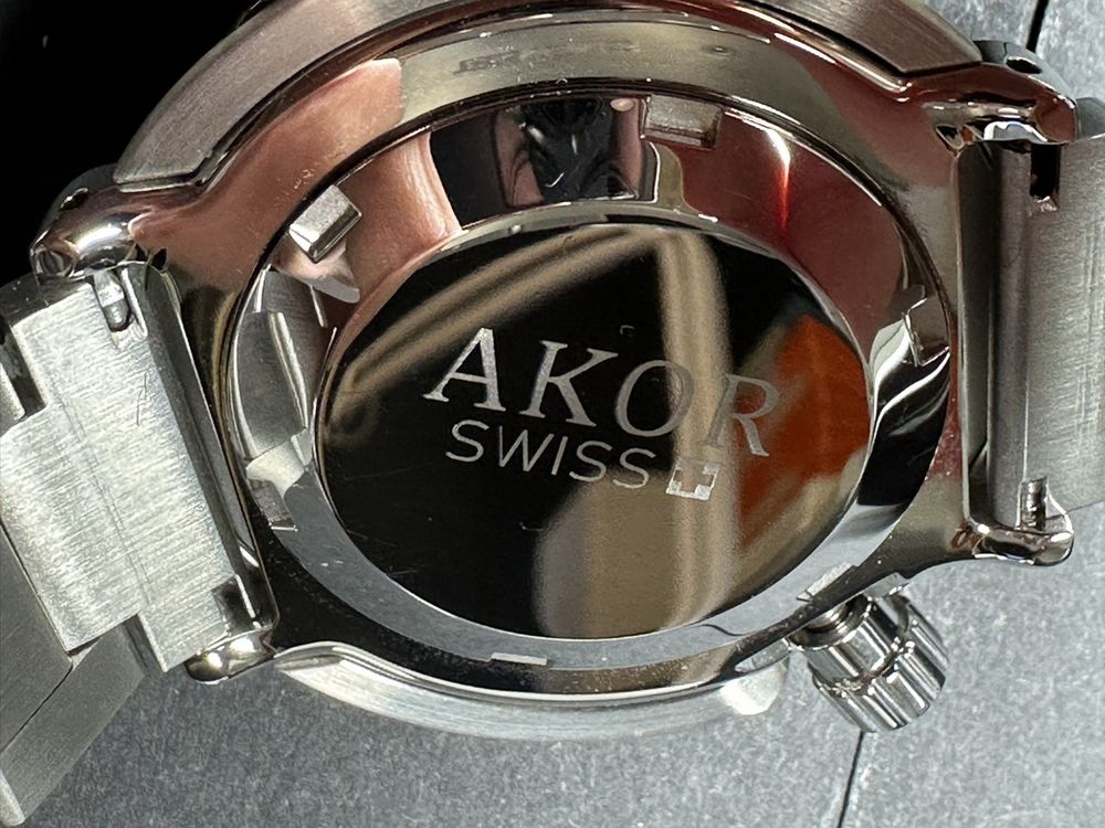 Montre Bracelet Automatique De Plongée N1882 - Occasion (ne Fonctionne Pas) - Unisexe