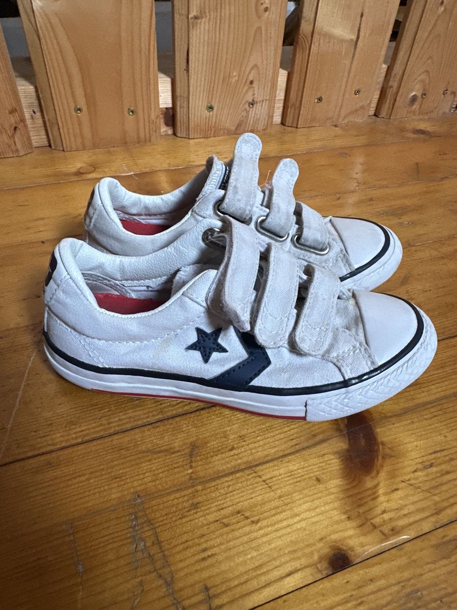 Converse Scarpe da uomo: Converse Grösse 30 – Usato da Trimmis venduto da vai_9qzr