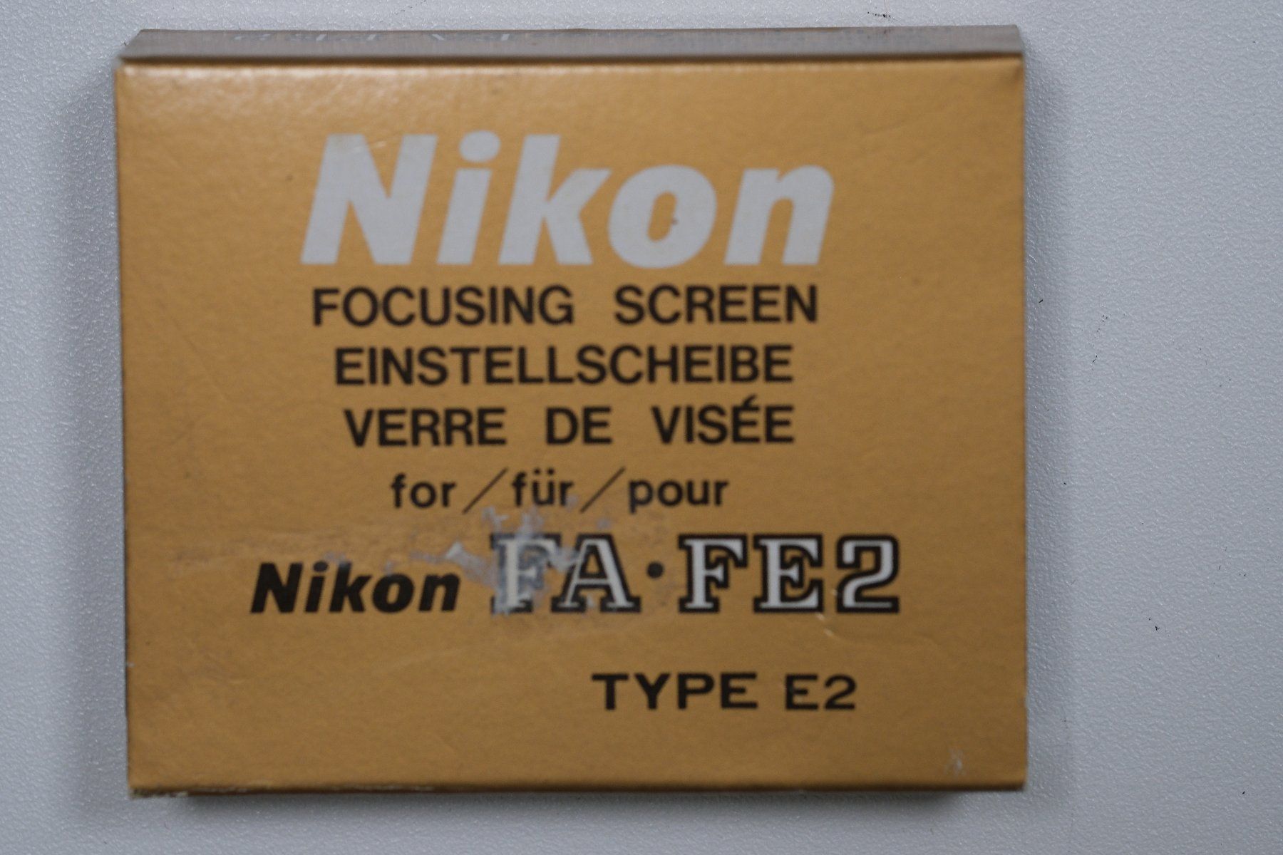 Nikon Fotocamera: Nikon Einstellscheibe Typ-E2 für Nikon FA / FE2 / FM2 – Usato da Thalwil venduto da SalzigeSilberBart