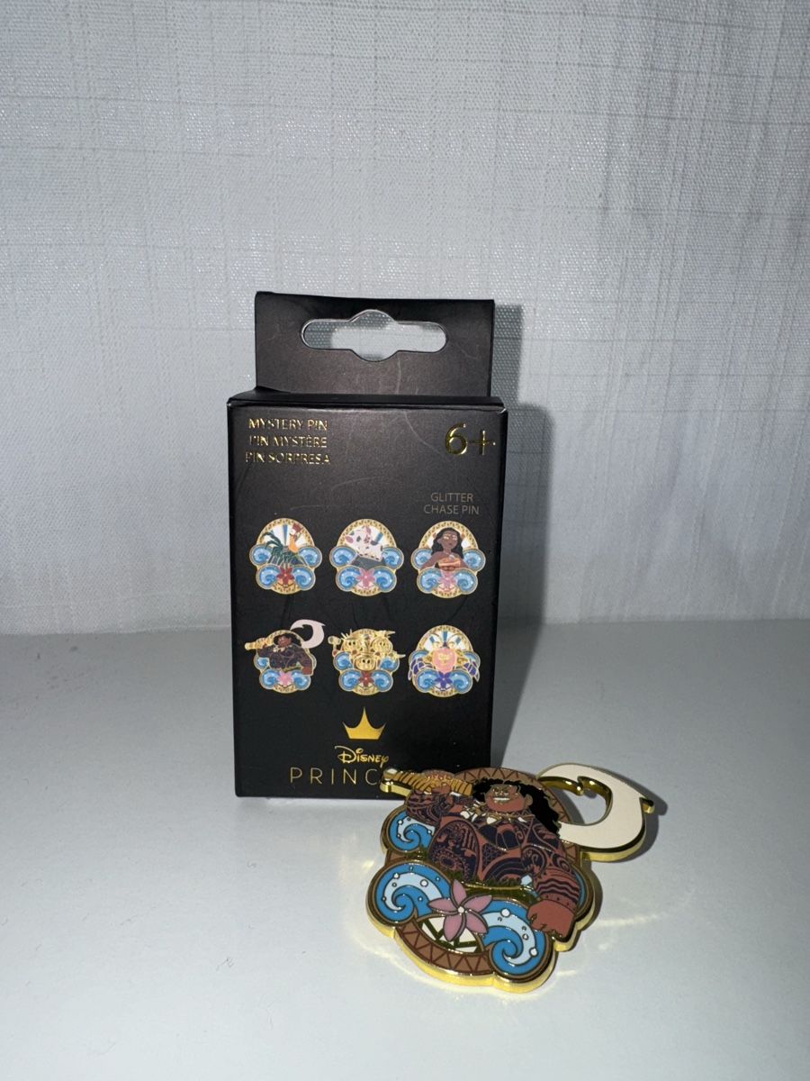 Disney Placchette & Badge: Loungefly Pin Vaiana Maui – Nuovo (secondo la descrizione) da Giffers venduto da sahla