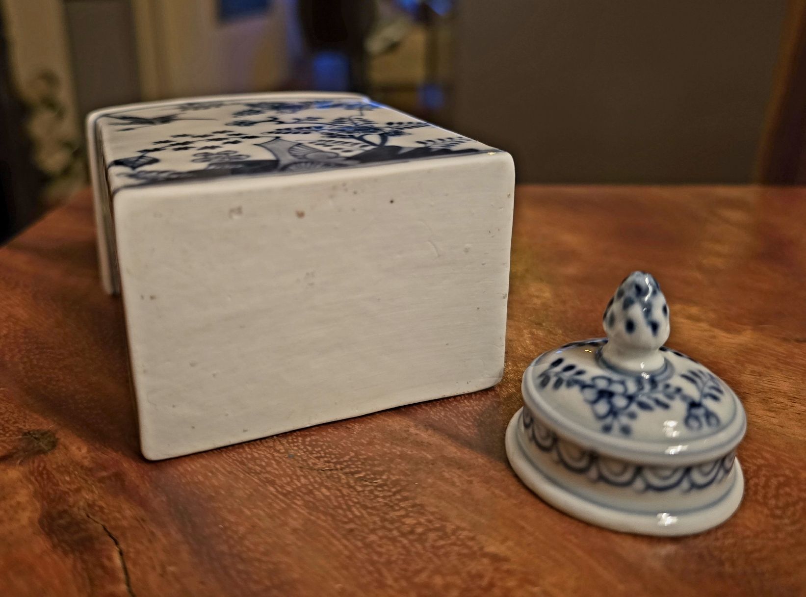 Zuccheriere: Meissen Teedose ca. 1730 – Usato da Opfikon venduto da koiliebhaber 2