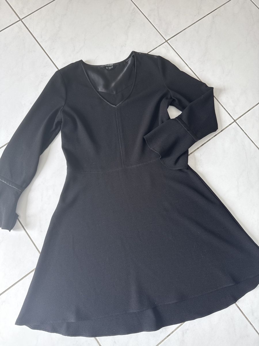 Vestiti: Tolles kleid Gr 38 – Usato da Zell ZH venduto da Guffos