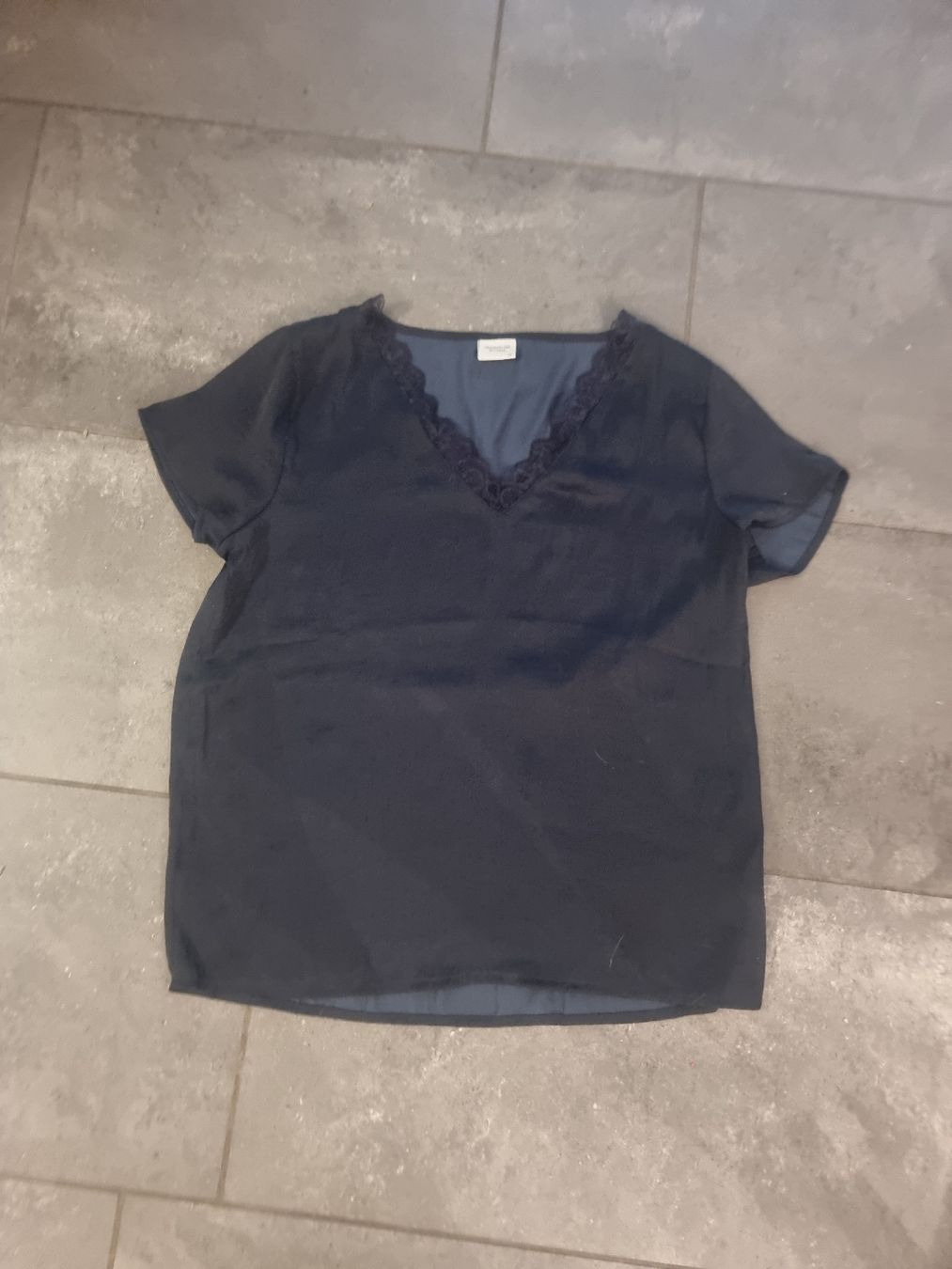 Camicette: Elegante, Dunkelblaue Bluse mit Spitze - Grösse 34 – Usato da Zweidlen venduto da VG159 1