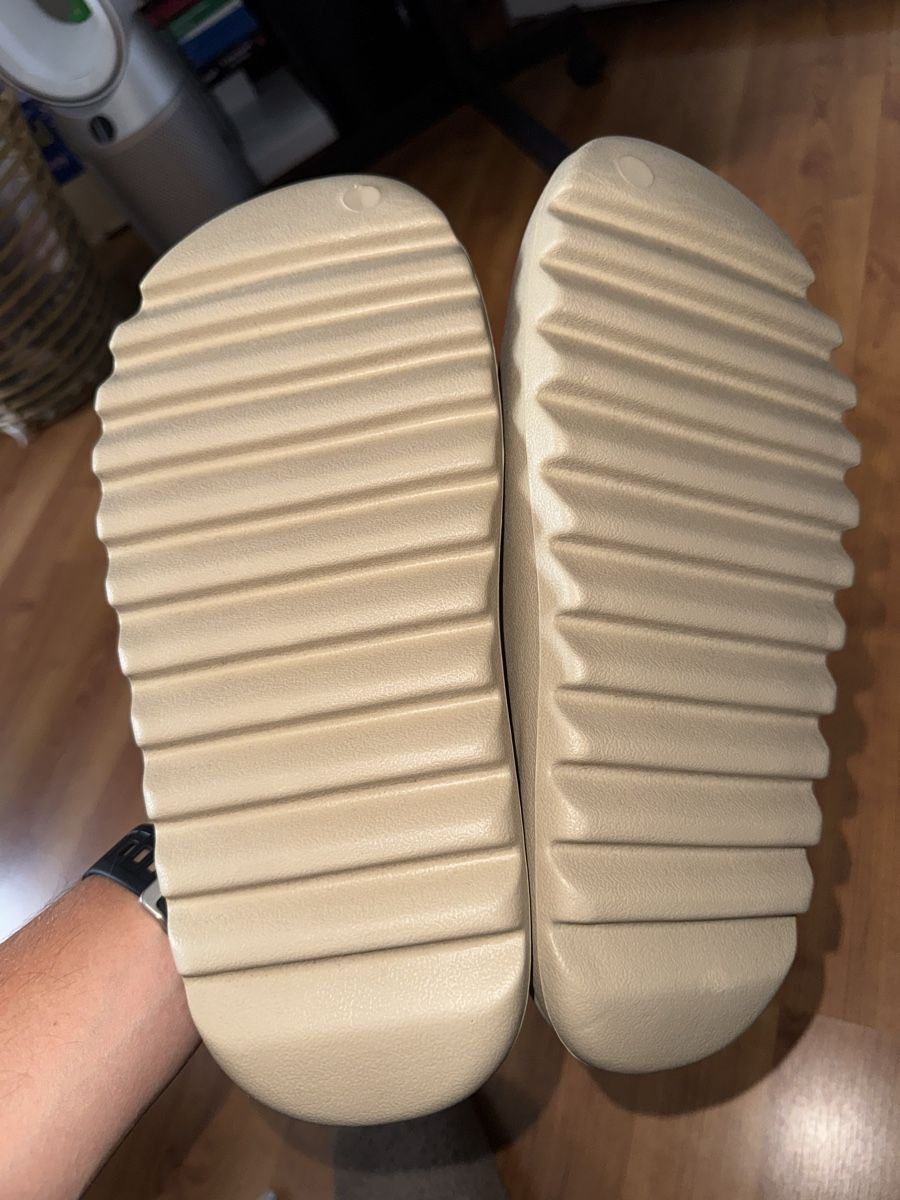 Adidas Scarpe da uomo: Yeezy slides 47 , 12US Pure – Nuovo (secondo la descrizione) da Rapperswil SG venduto da pli_fz9r 2