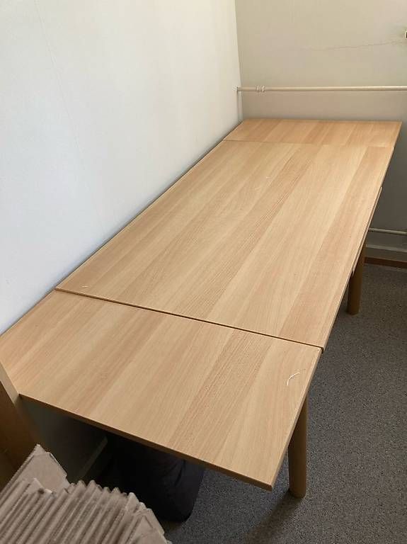 Tavoli: Basteltisch zu verschenken – Usato da Basel venduto da Mr.Zo