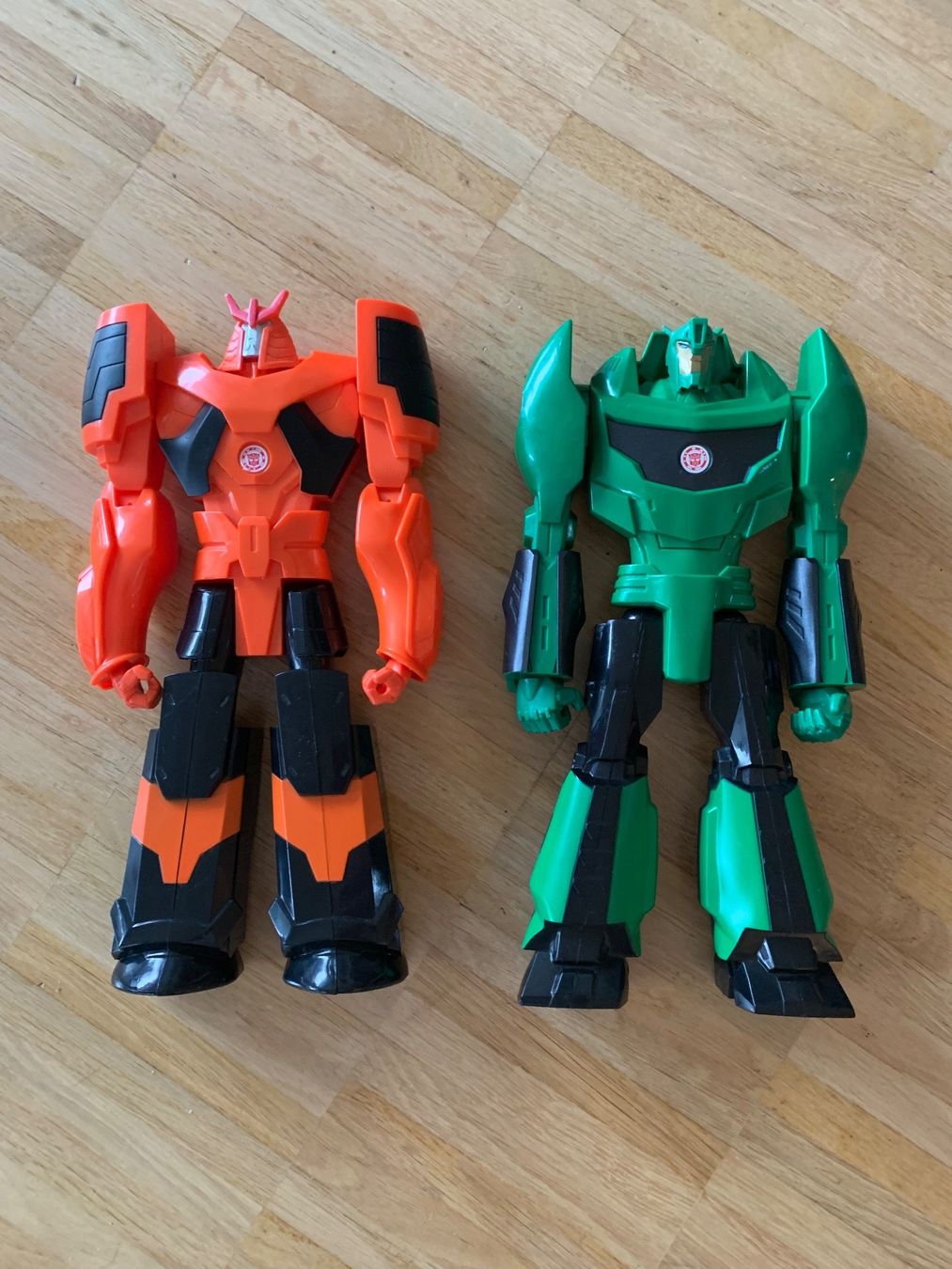 Hasbro Figurines: 2 Robot Transformers Hasbro – D'occasion à Nyon par Iamher