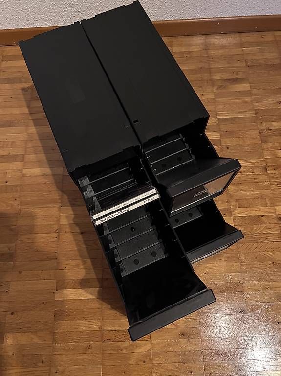 Contenitori & Simili: CD Box / Compact Disc Aufbewahrungsbox – Usato da Volketswil venduto da igel33i 1