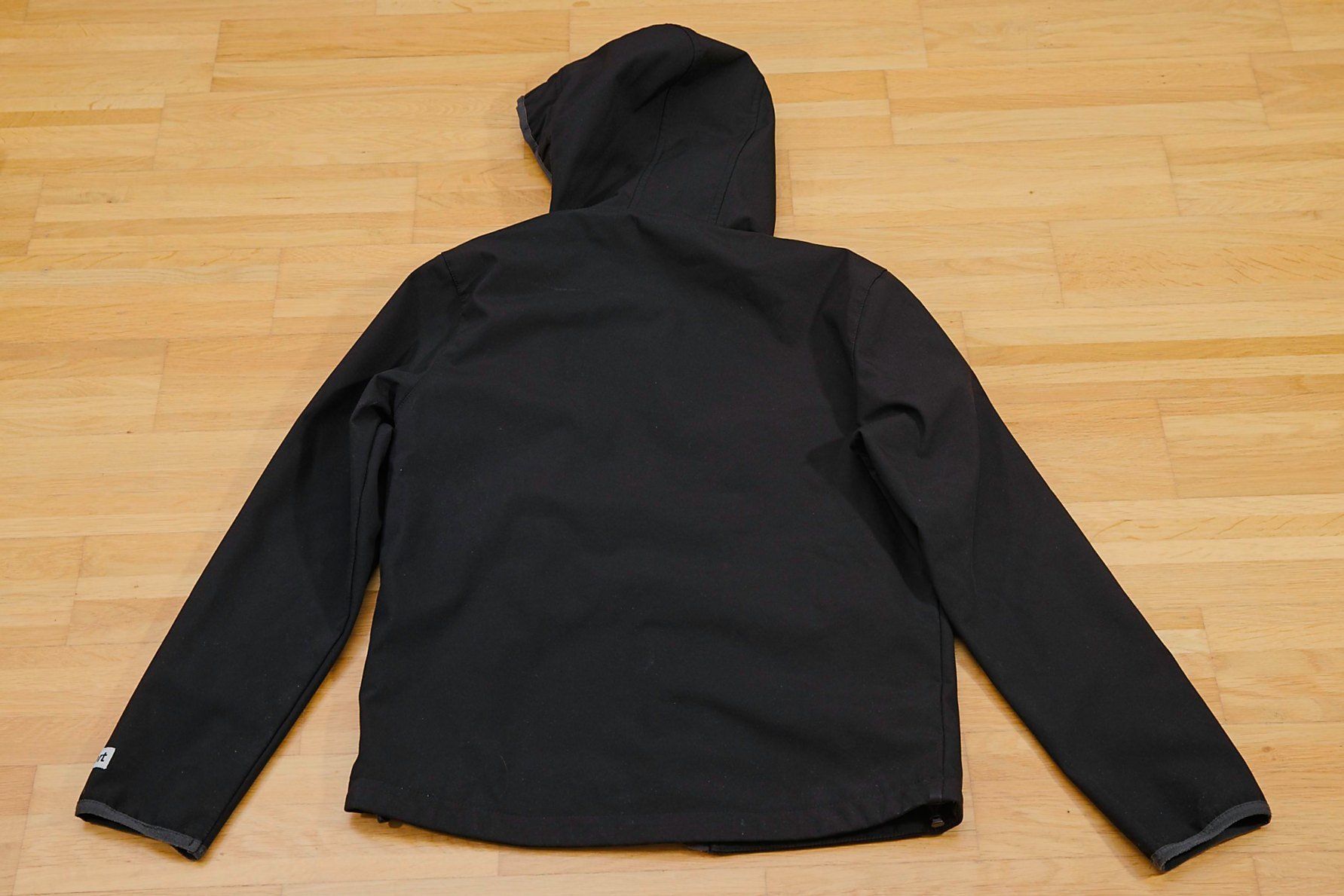 Giacche: Softshelljacke Kinder Uhlsport Gr. 152 – Usato da Winterthur venduto da Danbos 1
