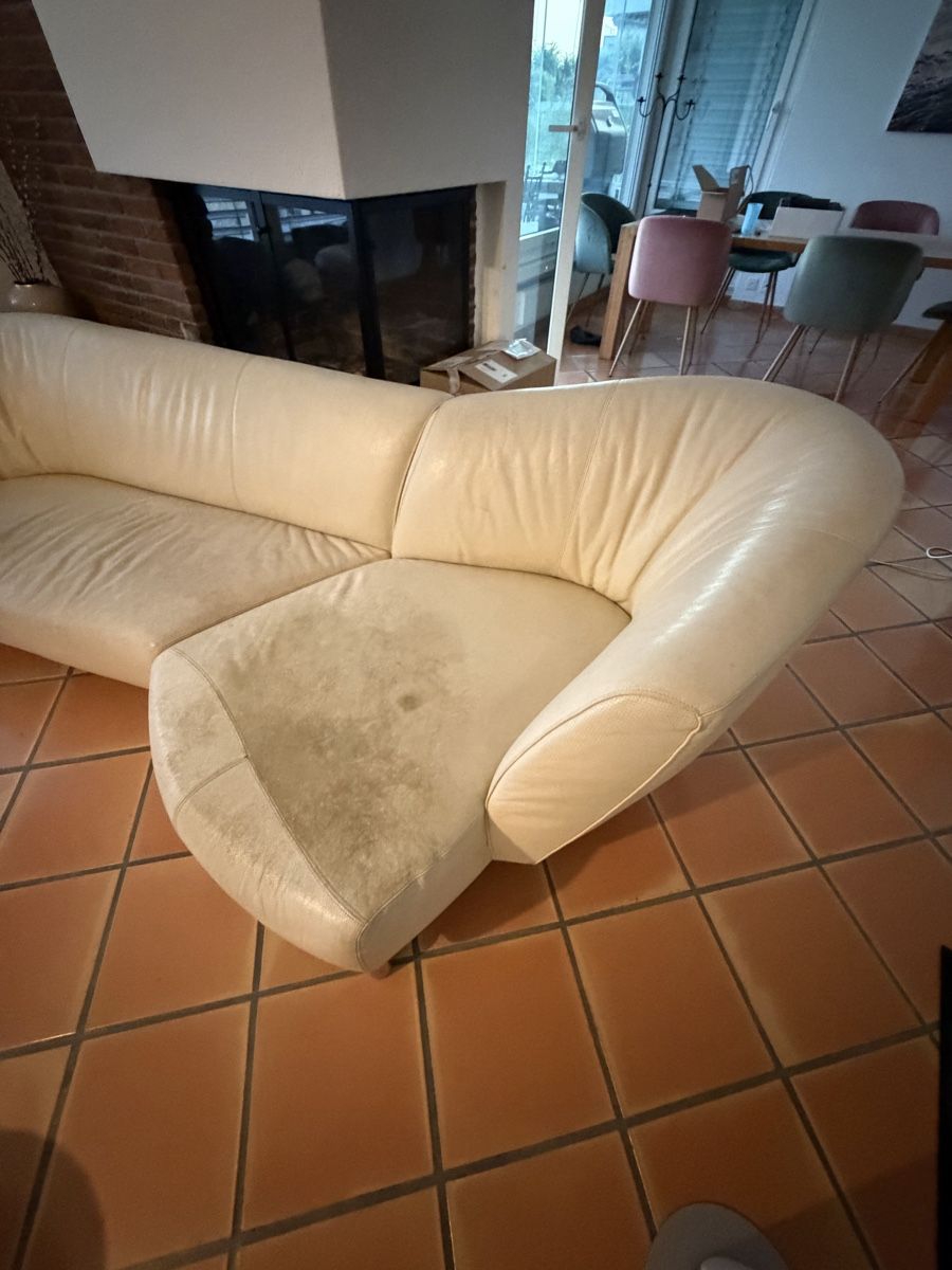 Sofas: Designer Ecksofa Leder Creme gebraucht mit Flecken – D'occasion à Uerikon par serginho161 3
