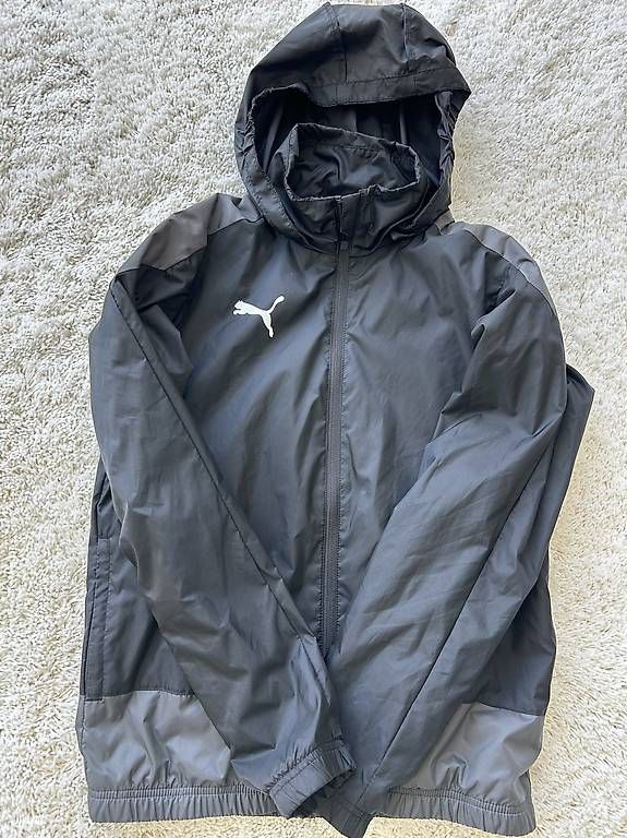 Jacken: Puma Regenjacke, Gr. 164 – Gebraucht aus Uerikon von Audrey09