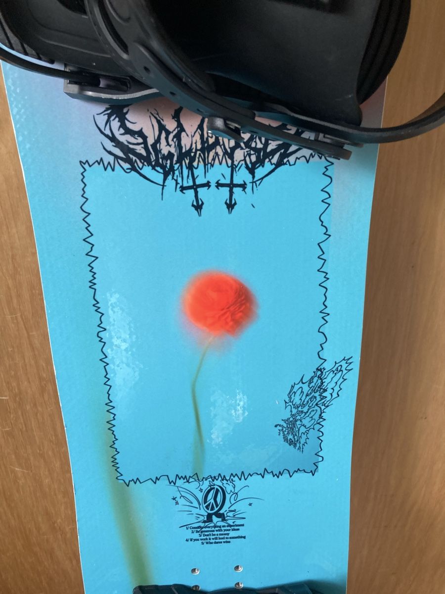 Board: GNU Gloss Snowboard / Bindung - Bereit für den Winter! – Usato da Sempach venduto da wclaudi 2