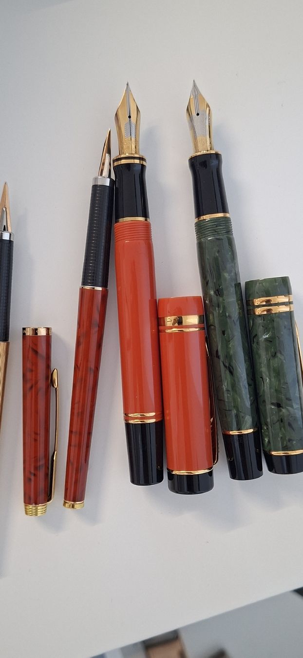 Parker Penna & Evidenziatori: Lot de stylos Parker,  duhnill – Usato da Roche VD venduto da Monde001 2
