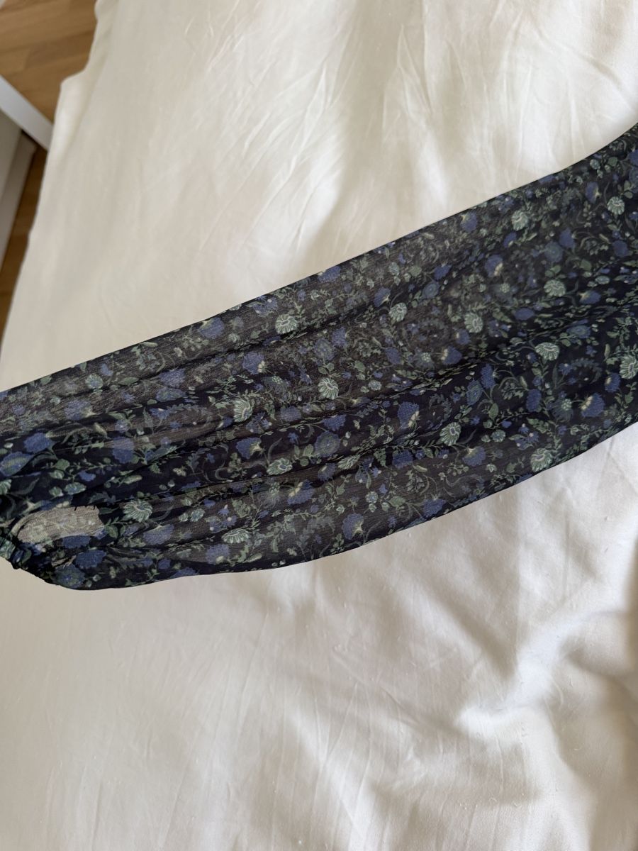 Vestiti: Kleid ZARA BASIC COLLECTION Grösse S Blumenmuster guter Zust – Usato da Volketswil venduto da Chantsch 2