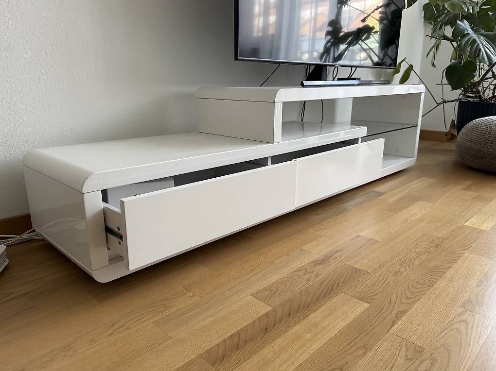TV Möbel: Fernsehmöbel - MÖBEL IST VERKAUFT – Gebraucht aus Bern von diegoenchiladas 3