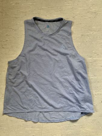 Odlo Sport top. Gr S. Lavendel