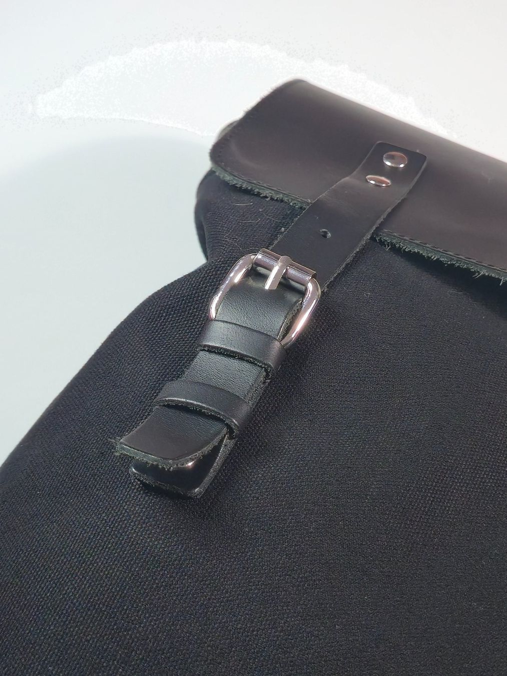 Sandqvist Zaini: Sandqvist Hege Black Rucksack – Usato da Emmen venduto da Kimutaku 1