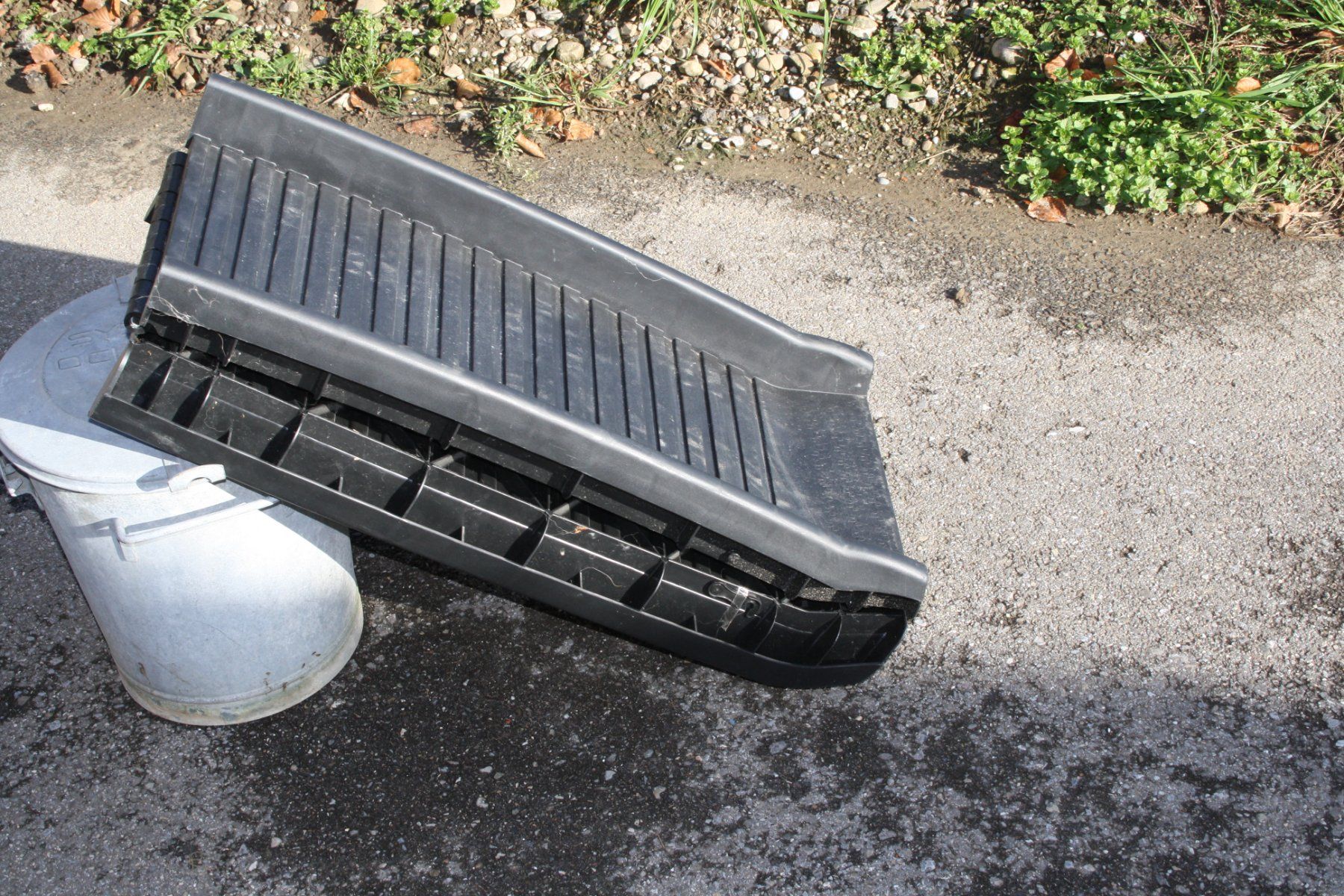 Gabbie, trasporto & Sicurezza: HUNDERAMPE – Usato da Wauwil venduto da Pneuedy 1