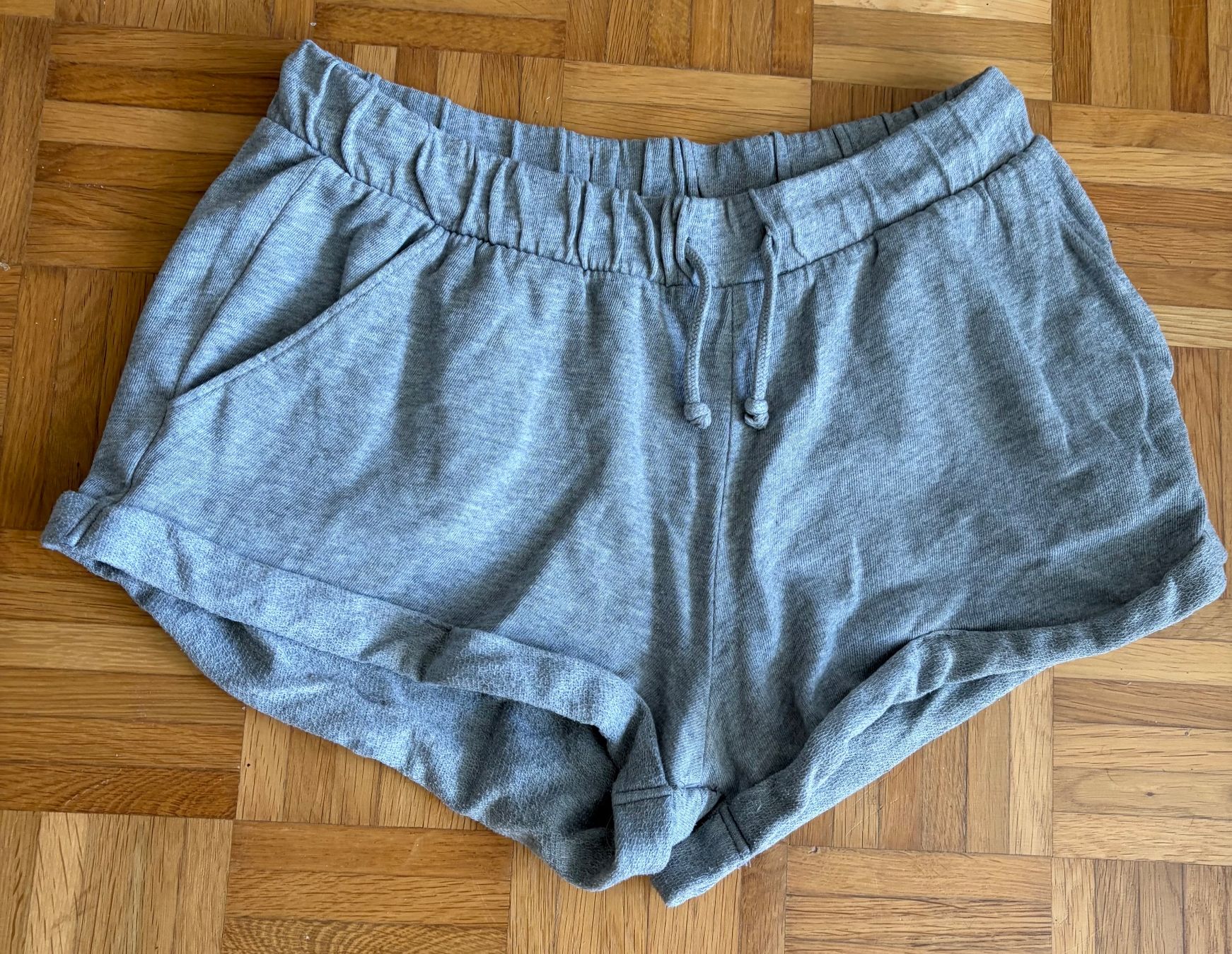 H&M Pantaloni: Damen Shorts, Gr. S – Usato da Adliswil venduto da Myxin 1