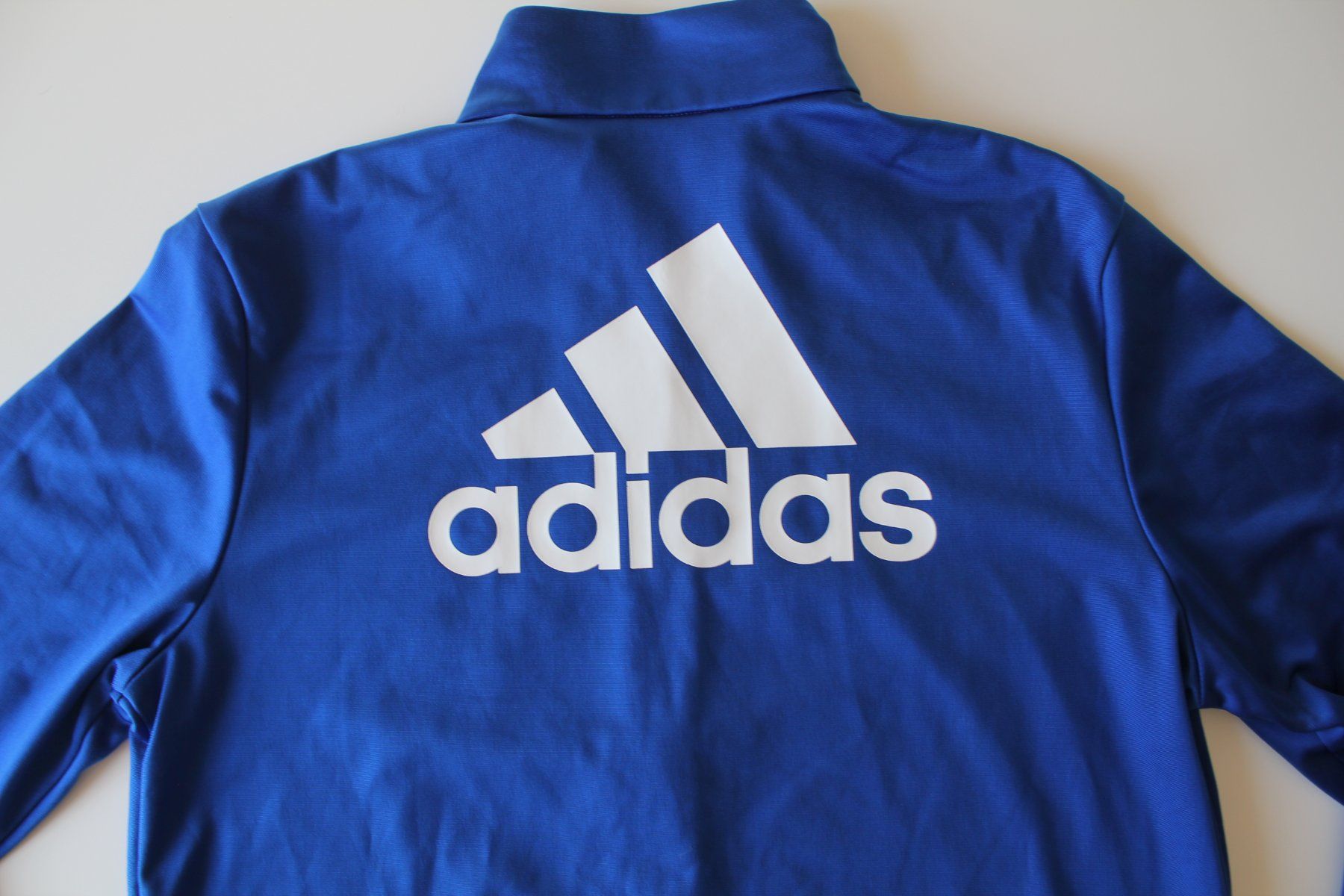 Adidas Giacche & Cappotti: Jaquette Adidas bleu t. 176 – Usato da Peseux venduto da Gilloss 4