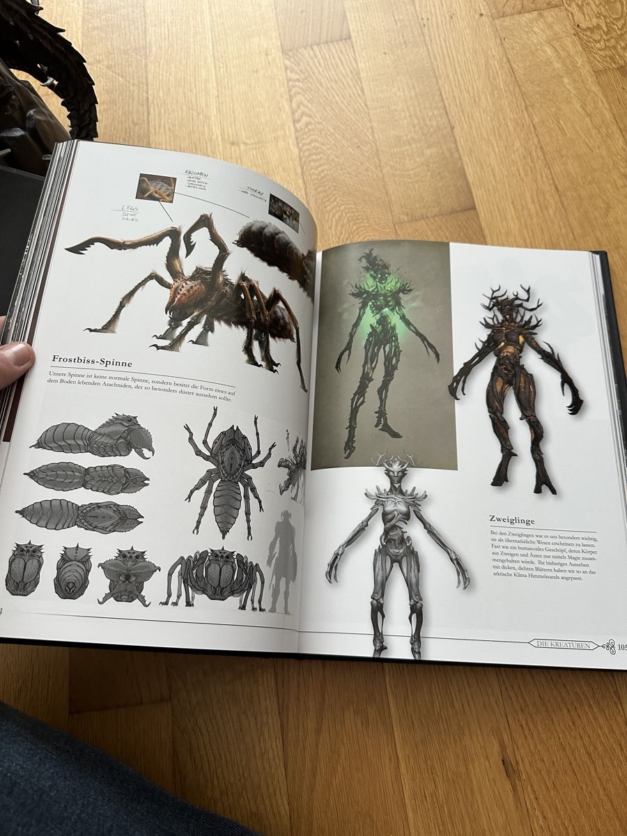 Libri: The elder scrolls V Skyrim - Buch und Drache  – Nuovo (secondo la descrizione) da Schüpfen venduto da Poly_pi 4