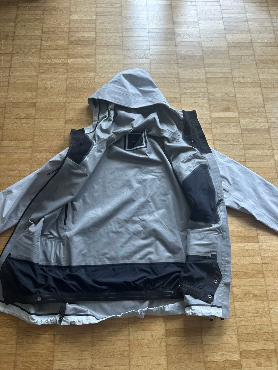 Peak Performance Jacken: Peak Performance goretex ski jacket – Gebraucht aus Zug von abe_6llp 4