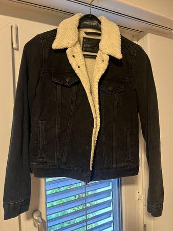 Levis Jeansjacke Damen (Grösse S) - wie neu! 