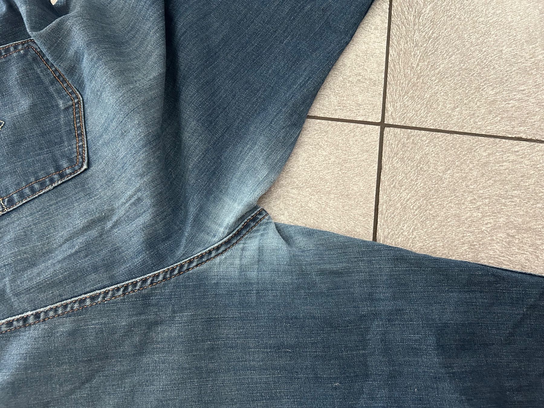 Levi's Jeans: Jeans LEVI' S , Gr. 42 – Usato da Arbedo venduto da nadia1973 3