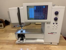 Bernina Artista 200 Näh- & Stickmaschine – plus Zubehör