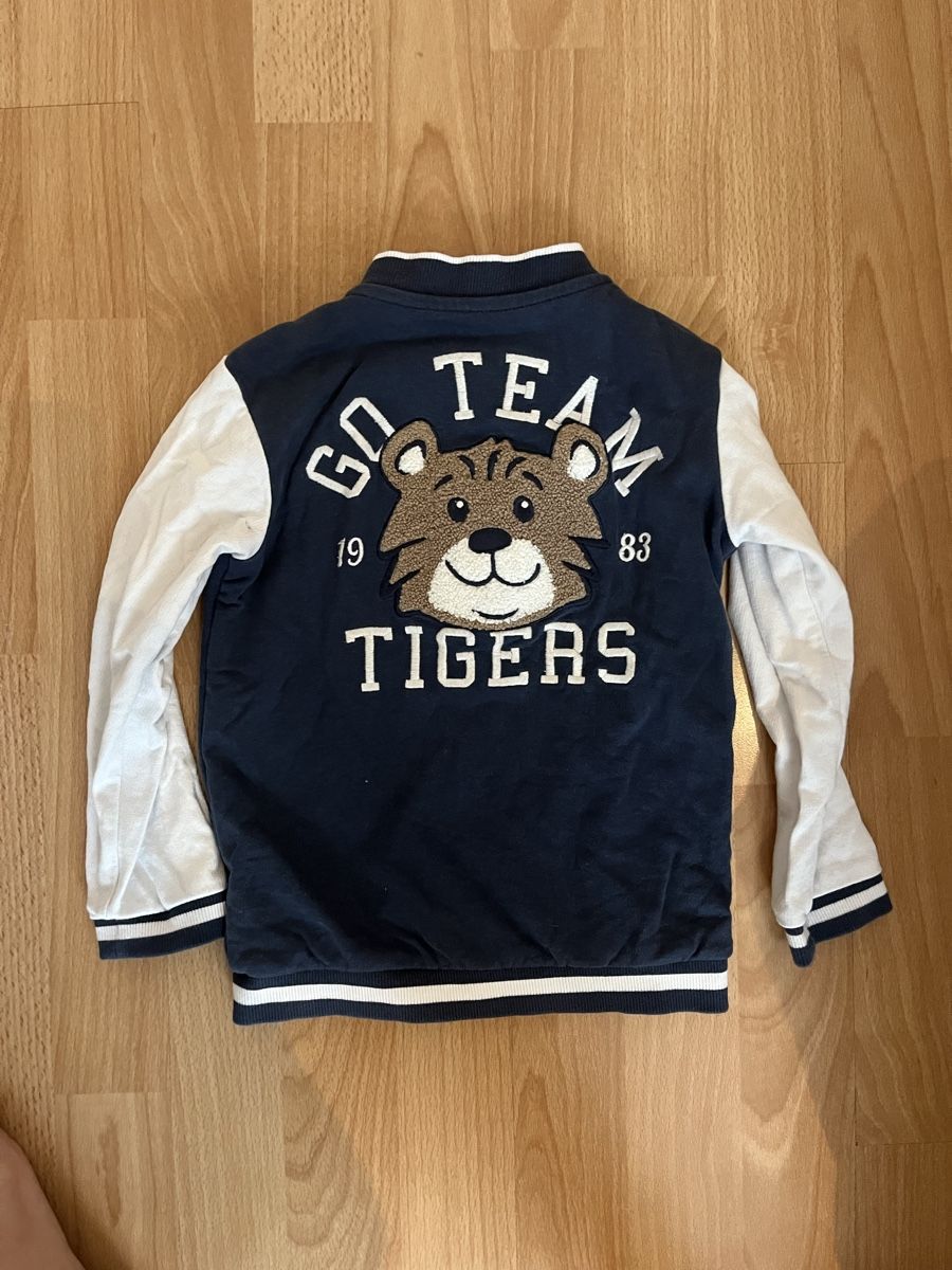 C&A Jacken & Mäntel: Jacke mit Druckknöpfe, Gr. 104 – Gebraucht aus Zürich von jmg_8005 1