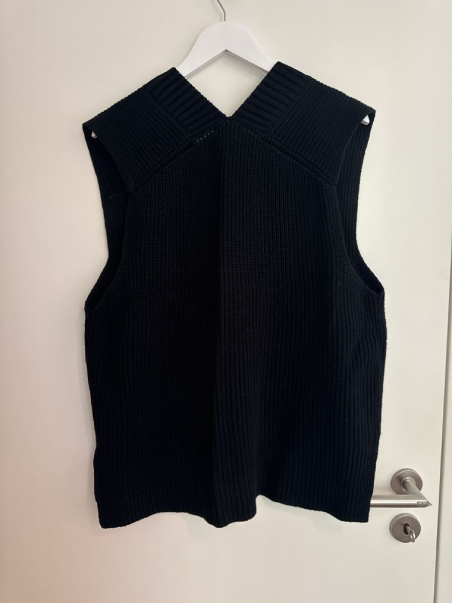 H&M Gilets & Westen: Weste Schwarz Grösse M – Gebraucht aus Zürich von dan_ztl5 4