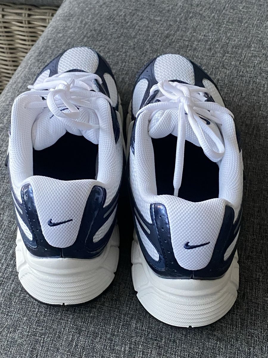 Nike Herrenschuhe: Nike Sneaker – Neu und originalverpackt aus Thun von reb_qd7f 5