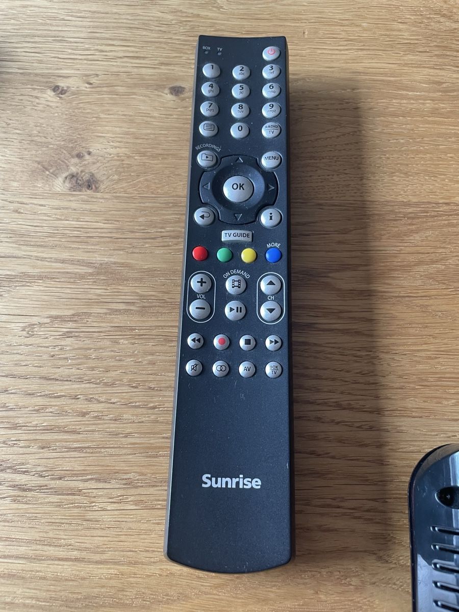 Sunrise Sistemi audio & multimediali: Sunrise TV box  – Usato da Commugny venduto da arm_7m7m 7