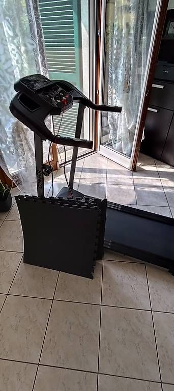 Hometrainer: Tapis roulant  – Neu und originalverpackt aus Stabio von gia_x56y 1