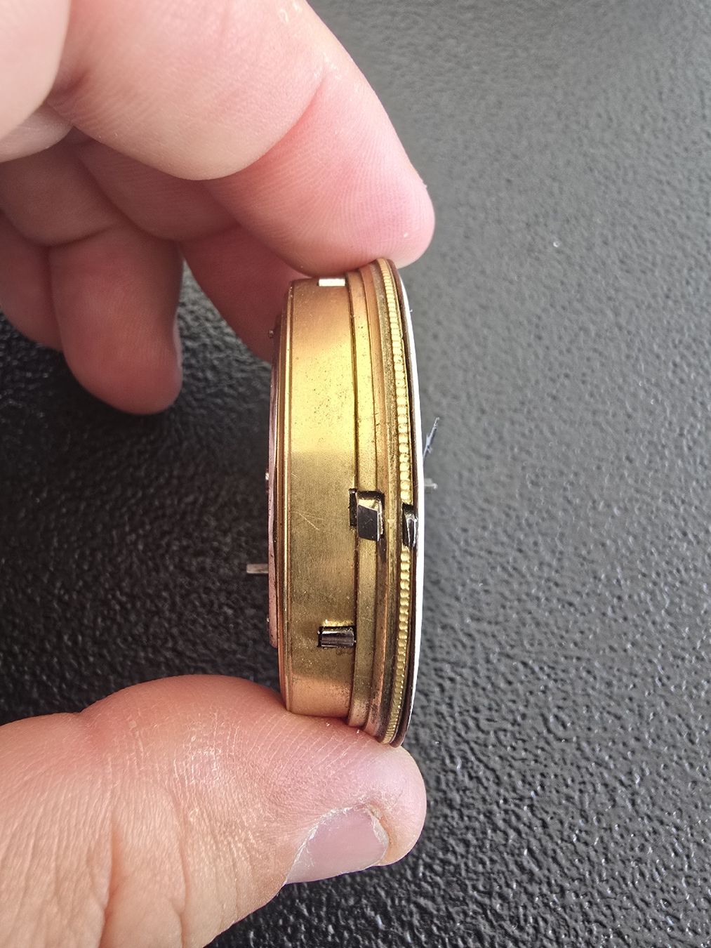 Orologi: Mouvement à coque  – Difettoso da Yverdon-les-Bains venduto da sge_9vfy 2