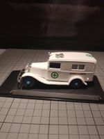 Ford V8 Ambulance USA 1934