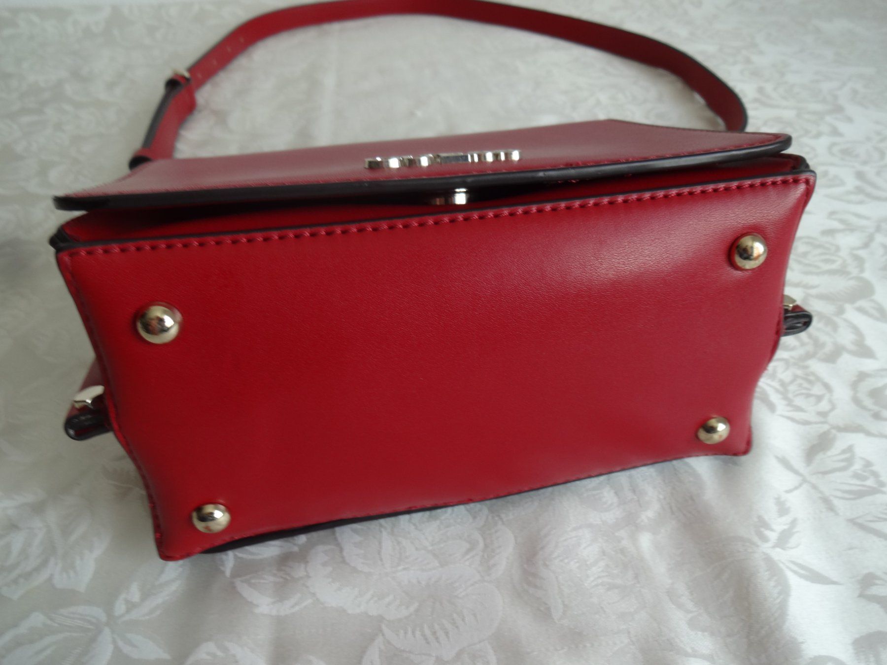 Guess Borse da donna: *** GUESS  *** Leder  Tasche – Nuovo (secondo la descrizione) da Frauenfeld venduto da Riaa 4