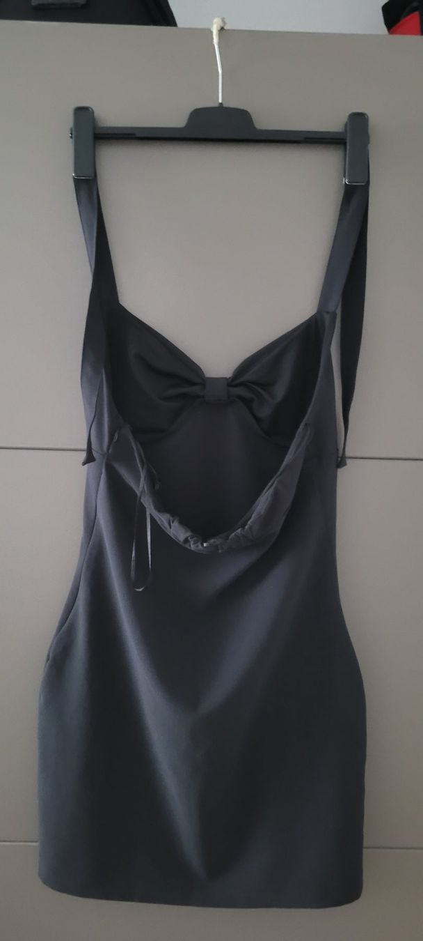 Zara Kleider: Robe noire Zara Basic - Taille L – Neu (gemäss Beschreibung) aus Vevey von x_y_f 1