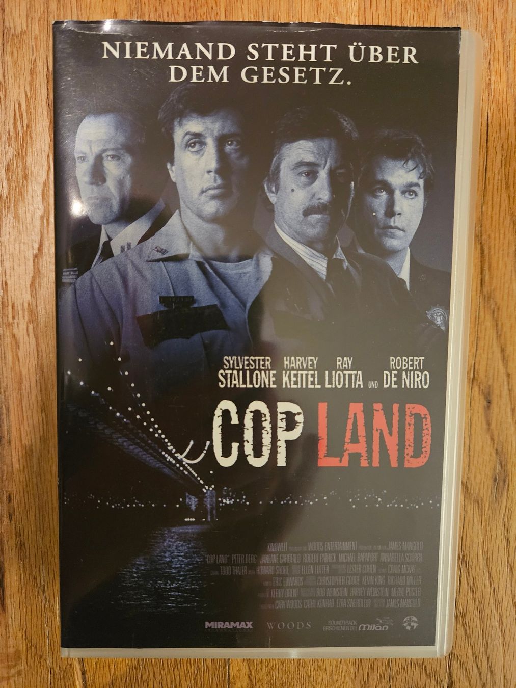 Alle VHS: Cop Land – Defekt aus St.Gallen von Capsule_Corporation