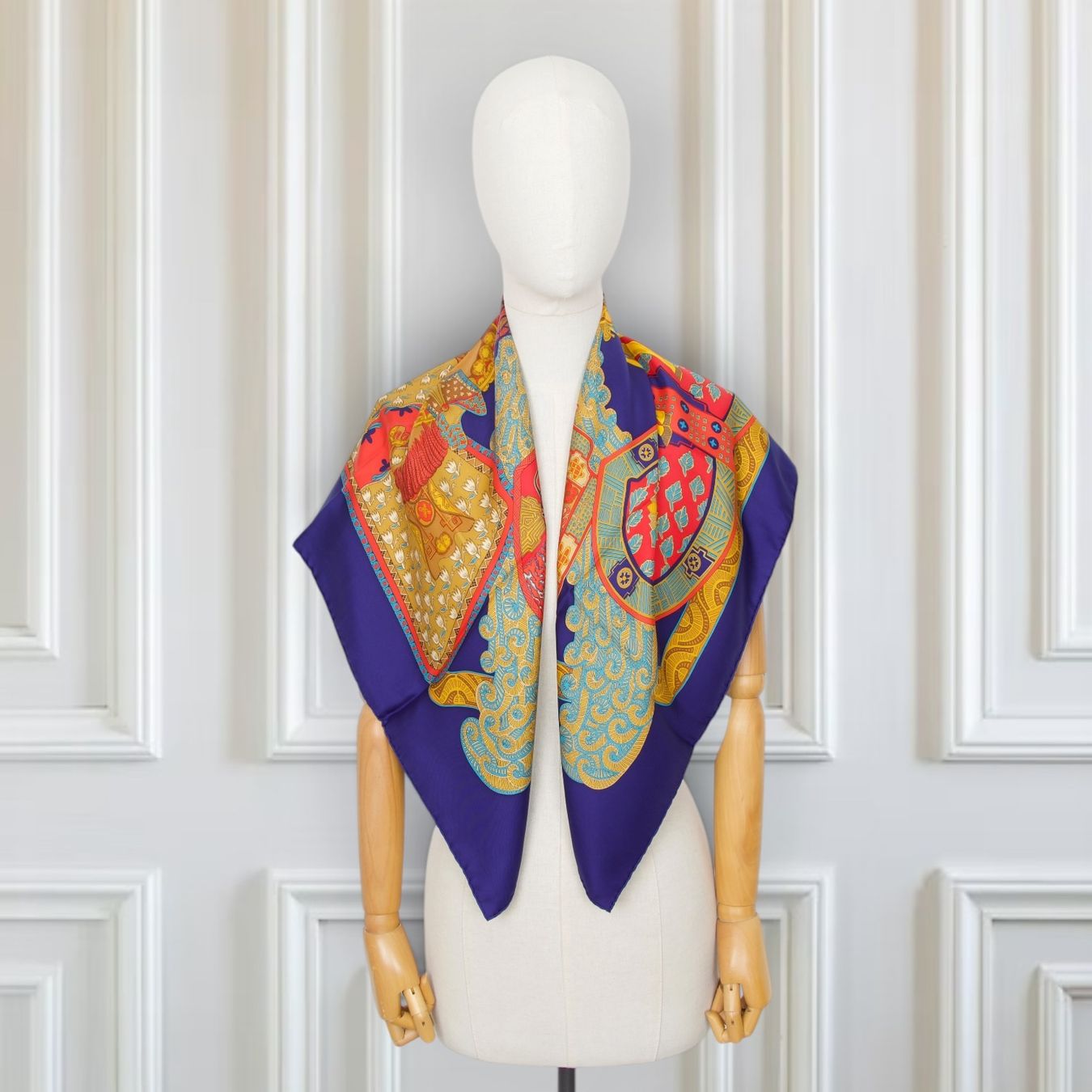 Hermès Foulard & Sciarpe: Hermès Carré "Art des Steppes" blau – Usato da Binningen venduto da Designerlabels 1