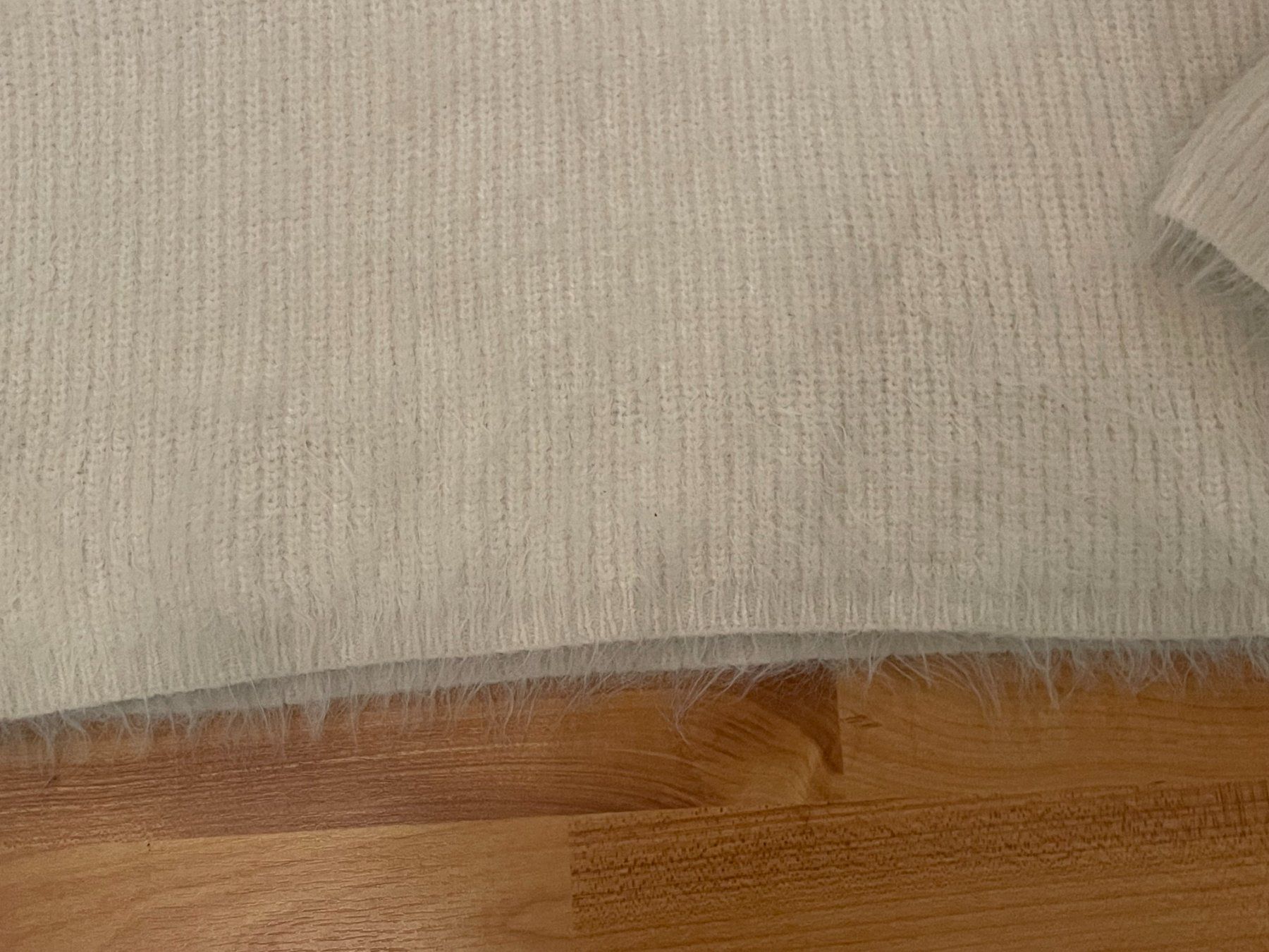 Maglioni & Felpe: Flauschiger Rollkragen Pullover, weiss,  Grösse S – Usato da Niederweningen venduto da sho_mb8y 2