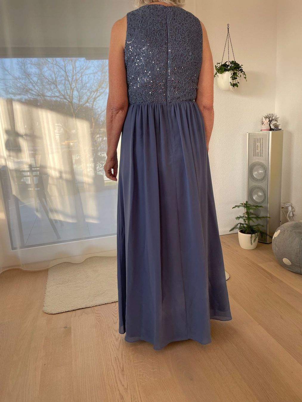 Vestiti: Abend/Ballkleid – Usato da Seuzach venduto da Piitschi