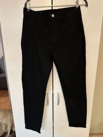 Schwarze Hose (L)