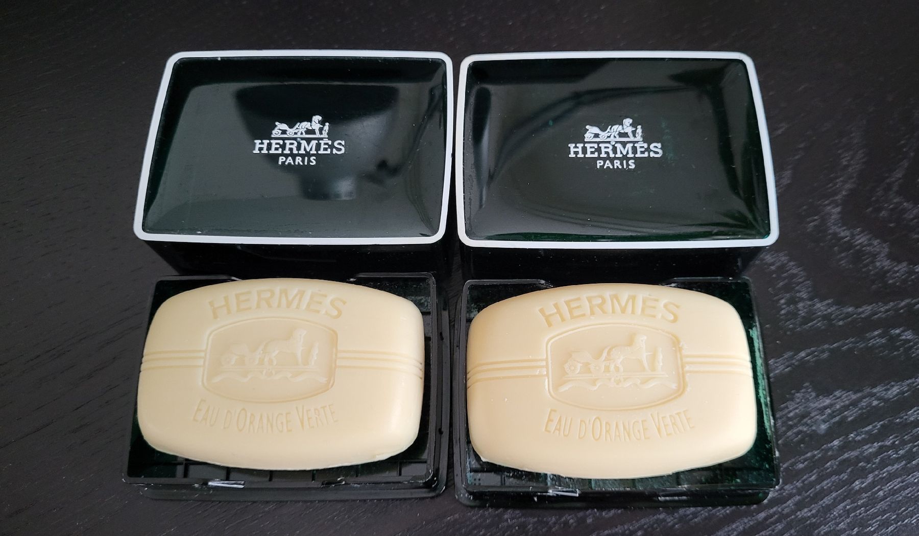 Hermès Doccia: 2x50g Hermès Seife Eau d'Orange Verte – Nuovo e nell'imballaggio originale da Schindellegi venduto da Maidli8834