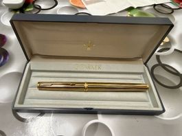 Stilografica Parker con pennino in oro 18 carati 