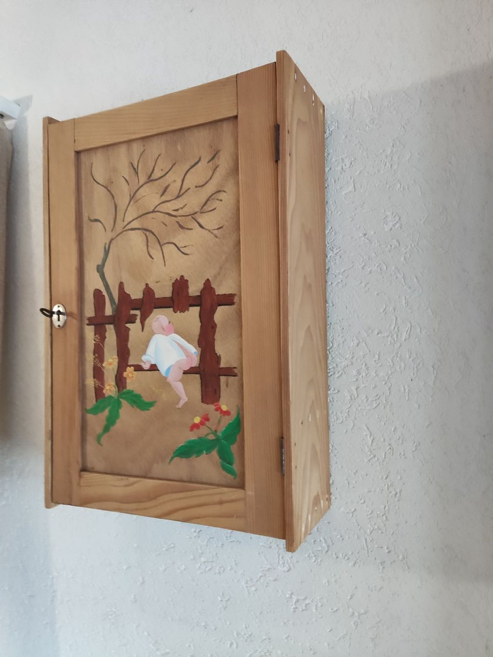 Tutte le decorazioni: Bemahltes Holz Hängeschränklein – Usato da Gränichen venduto da dani065 1